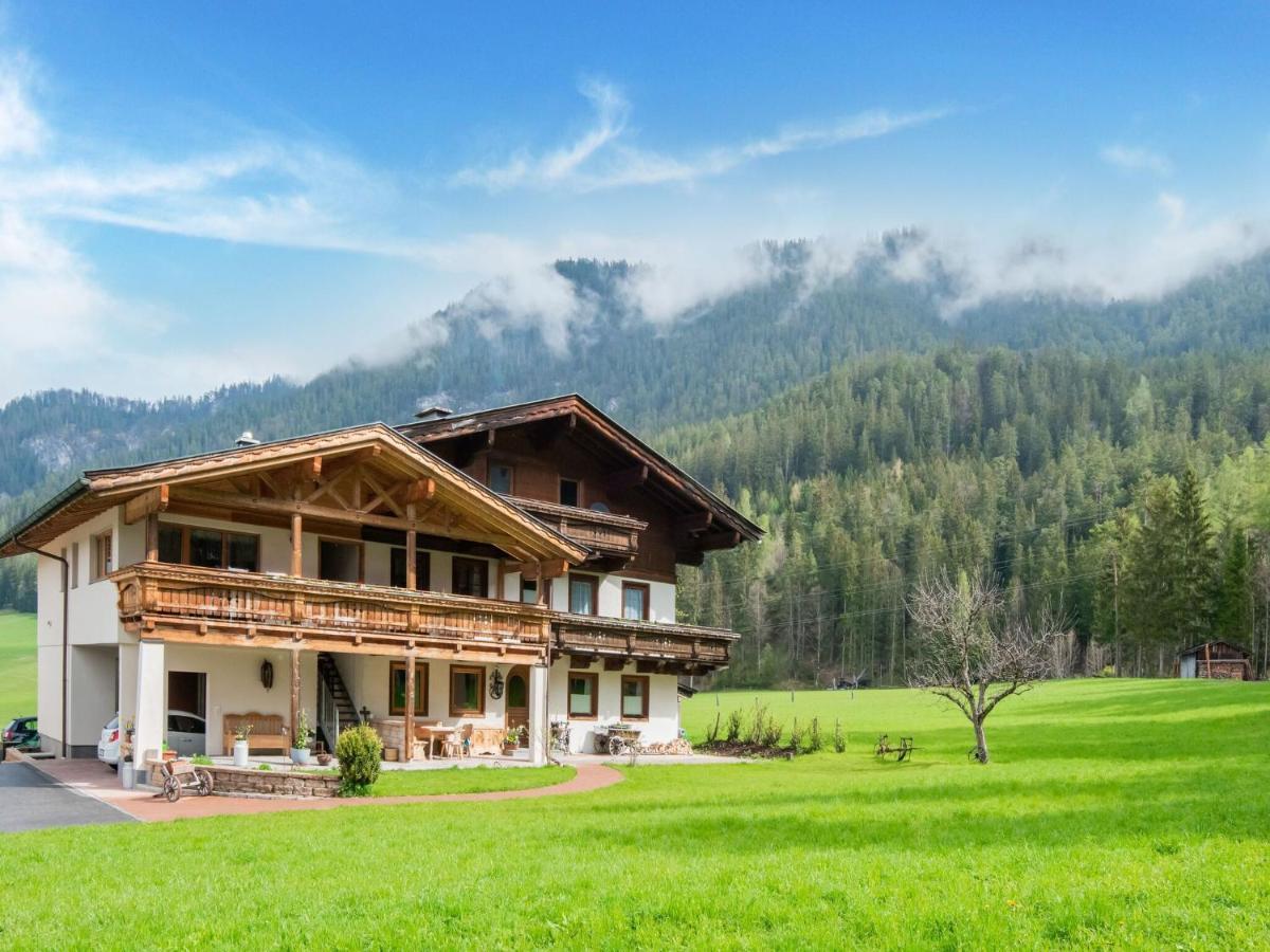Apartment In Saalfelden Am Steinernen Meer Extérieur photo